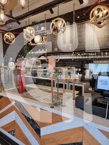 Collector's Cafe كوليكترز كافيه